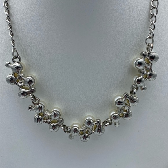 Elegant Faux Pearl Rhinestone Silver Tone Necklace - Picture 6 of 11